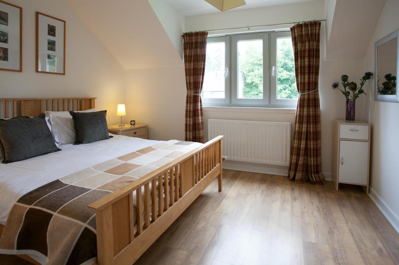 Loch Ness Abbey Cottages 포트오거스타 외부 사진
