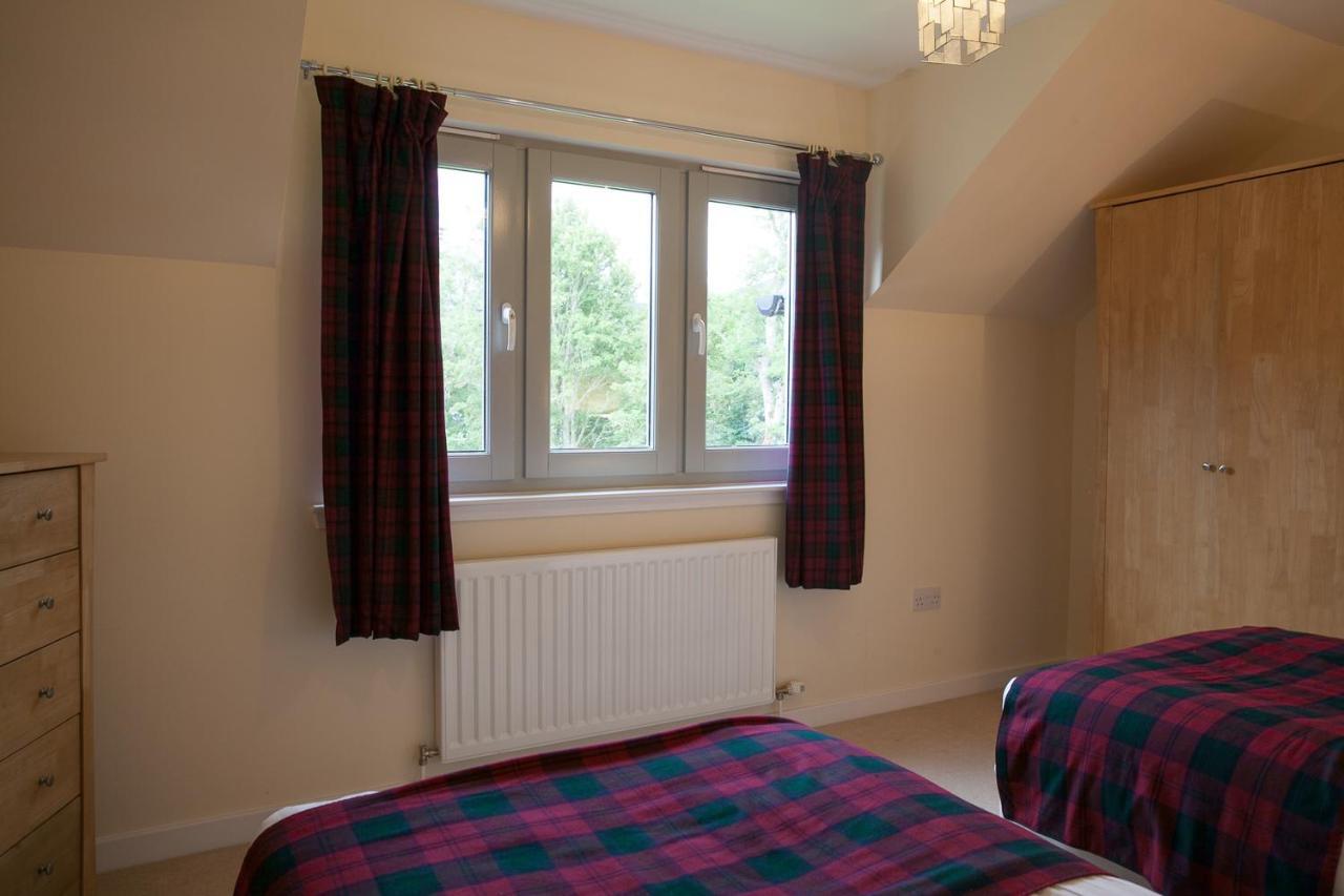 Loch Ness Abbey Cottages 포트오거스타 외부 사진