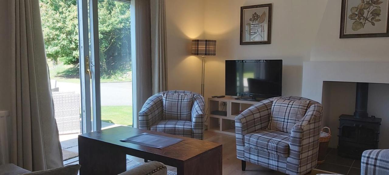 Loch Ness Abbey Cottages 포트오거스타 외부 사진